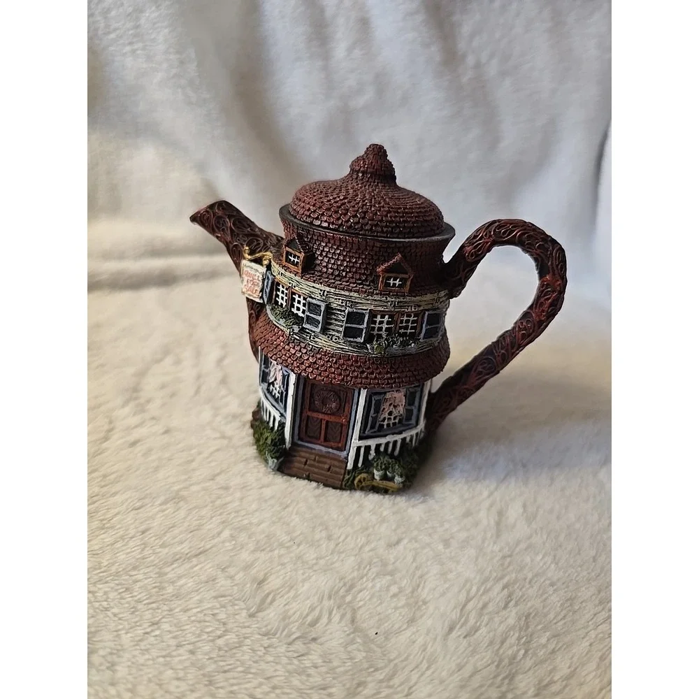 Hometown Teapot Cottage House Figurine Tea‎ Pot Home Town Quill for Sale Shop